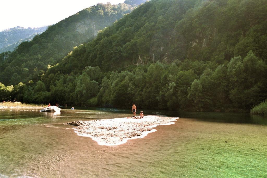 Baracca Backpacker Hostel Aurigeno Εξωτερικό φωτογραφία