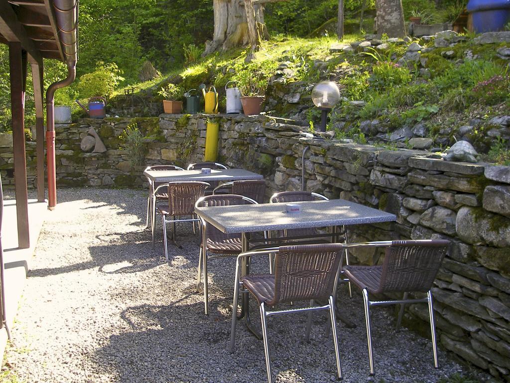 Baracca Backpacker Hostel Aurigeno Εξωτερικό φωτογραφία