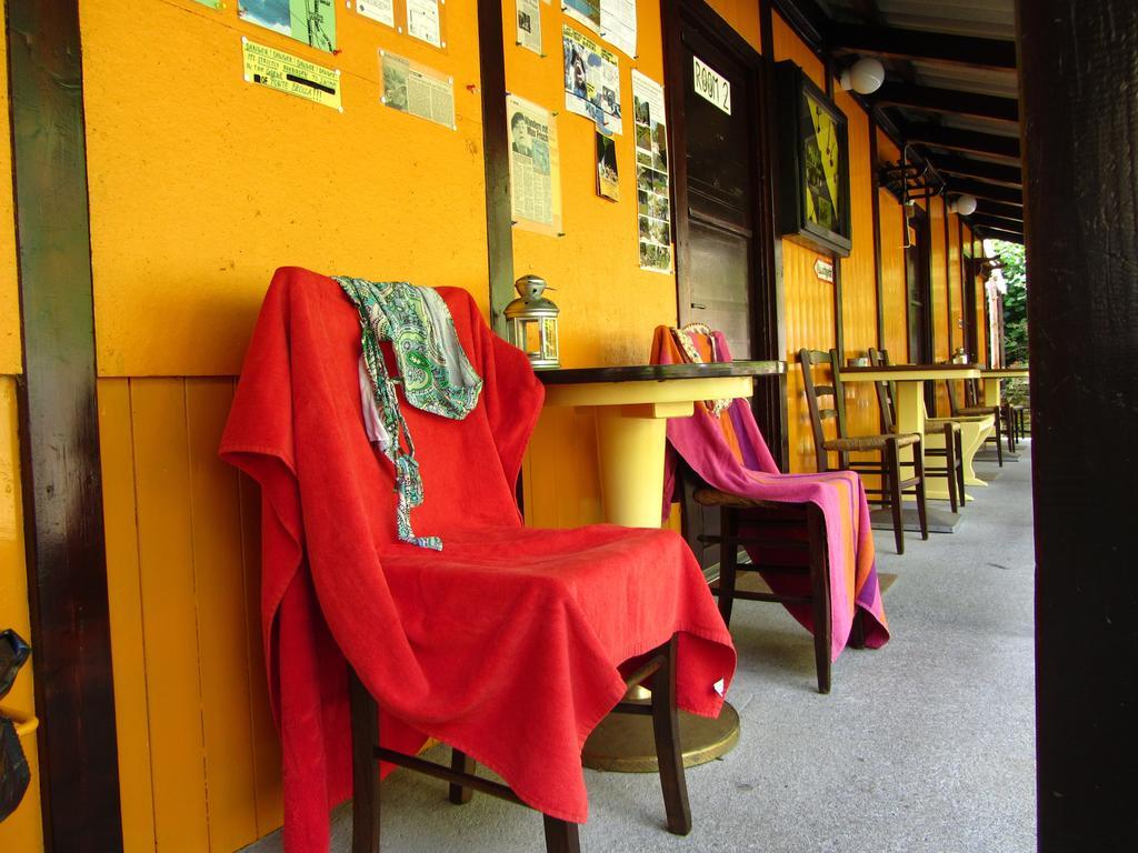 Baracca Backpacker Hostel Aurigeno Εξωτερικό φωτογραφία